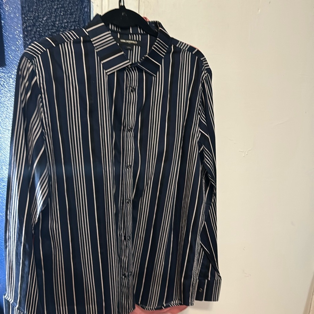 Karl Lagerfeld button down dress shirt size men’s large